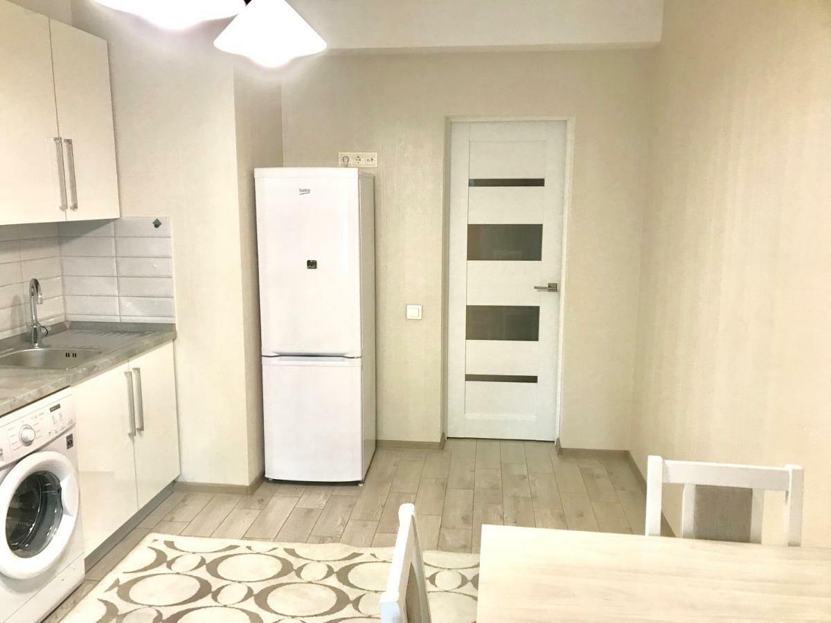 Center Apartment On Albisoara Street Chisinau Bagian luar foto